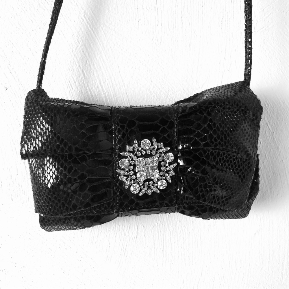 Iman Black Jeweled Broche  Snake Embossed Crossbody Bow Clutch Evening Bag. - Picture 10 of 16